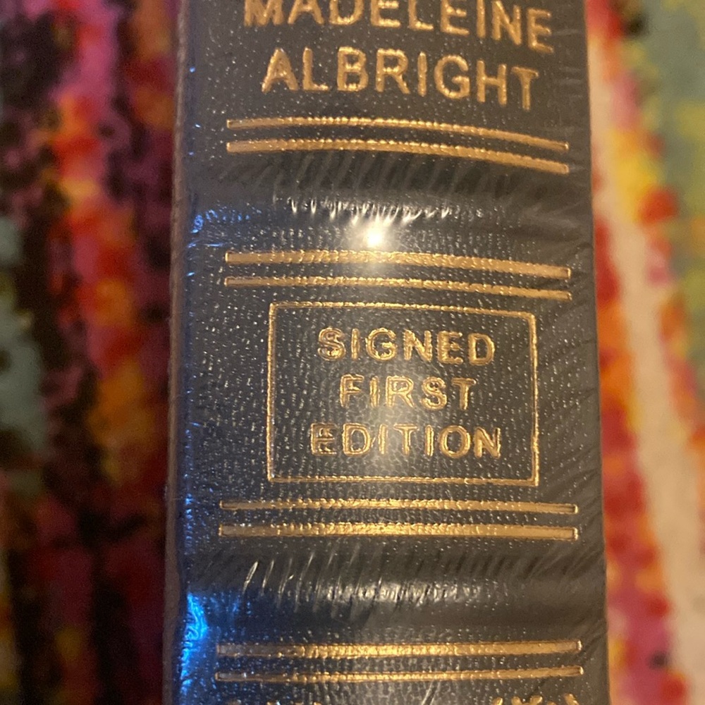 Hell and Other Destinations by Madeleine Albright Signed First Edition Book - Picture 11 of 13